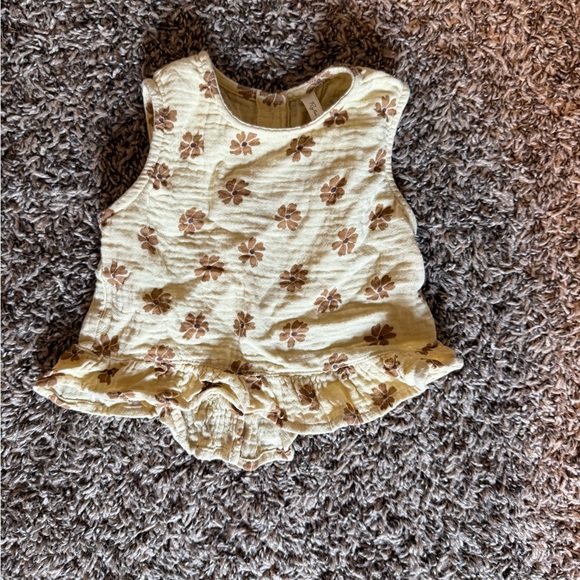 Floral Button-Up - Picture 2 of 3